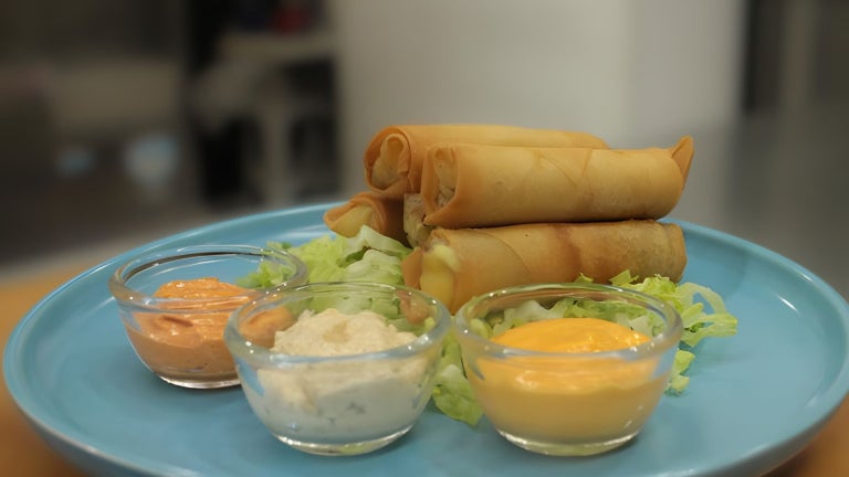 Shawarma Lumpia with Garlic Dip