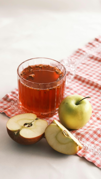 Spiced Apple Iced Tea