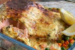 Baked Salmon with Mustard Mayonnaise and Lemon